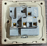 220 Volts outlet socket مخرج كهرباء￼